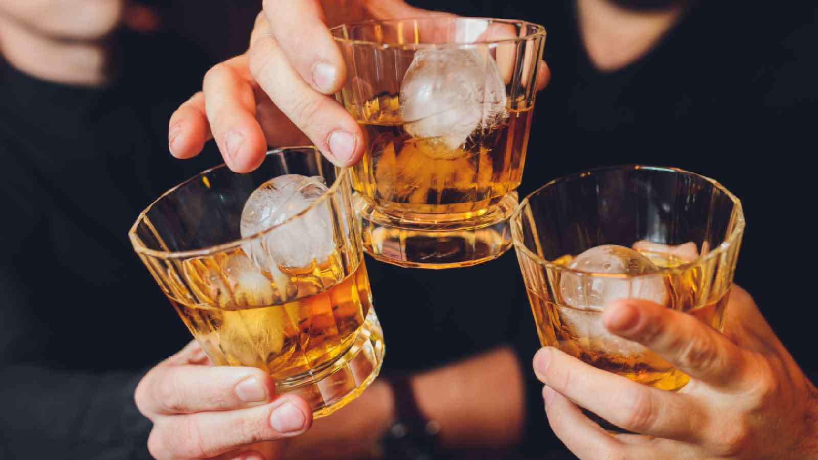 Side effects of alcohol: Here’s how to increase the risk of Covid-19